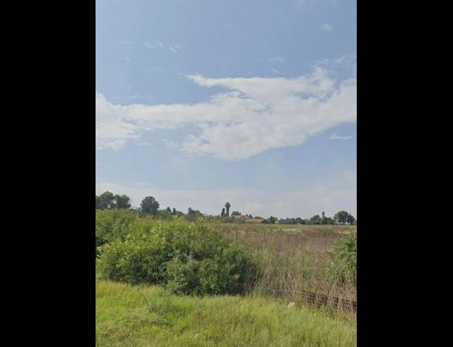 LAND FOR SALE IN MINNEBRONNE